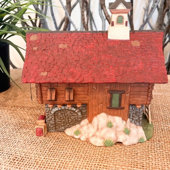 Department 56 New England Village The Cranberry House 56.56627 With Box - Picture 5 of 11